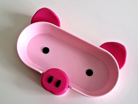 Brillenhalter im Schwein Design – Glücksbringer mit Charme