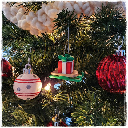 Christbaumschmuck "Geschenke-Schlitten" | Mini-Anhänger