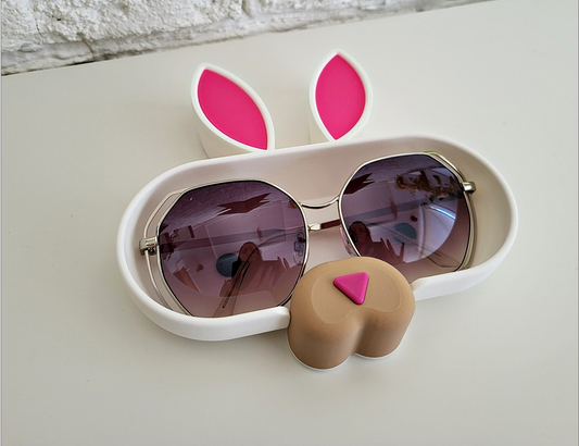 Brillenhalter im Hasen Design – Niedliche Aufbewahrung mit langen Ohren